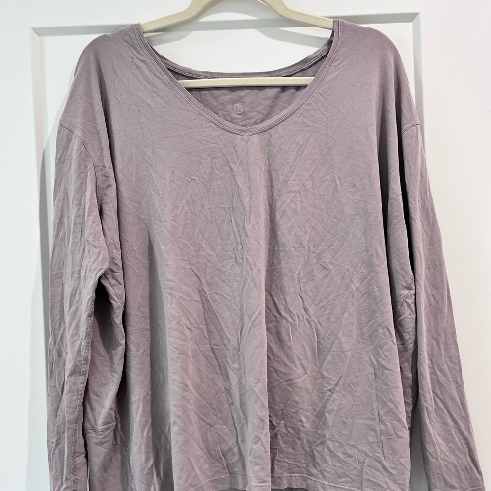 EUC Lululemon Back in Action V-Neck Taupe Size 12